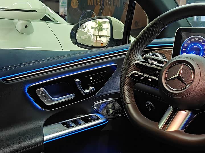 Photo 4 - Mercedes-Benz EQE