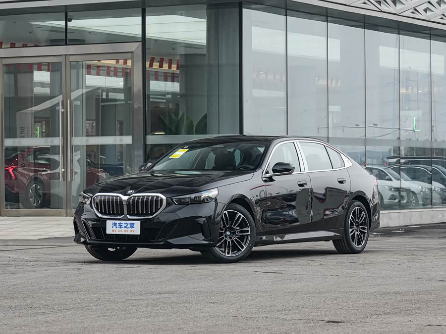 BMW 5 Series 2026 2026款 改款 525Li M运动套装