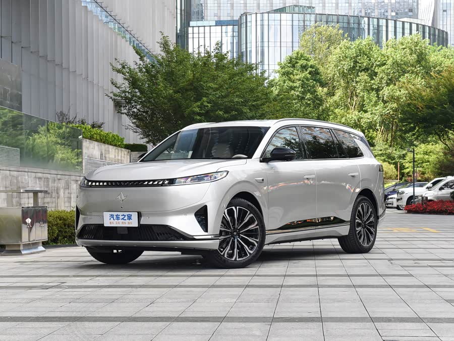 Dongfeng Yipai eπ 008 2026 2026款 五座纯电超尊版