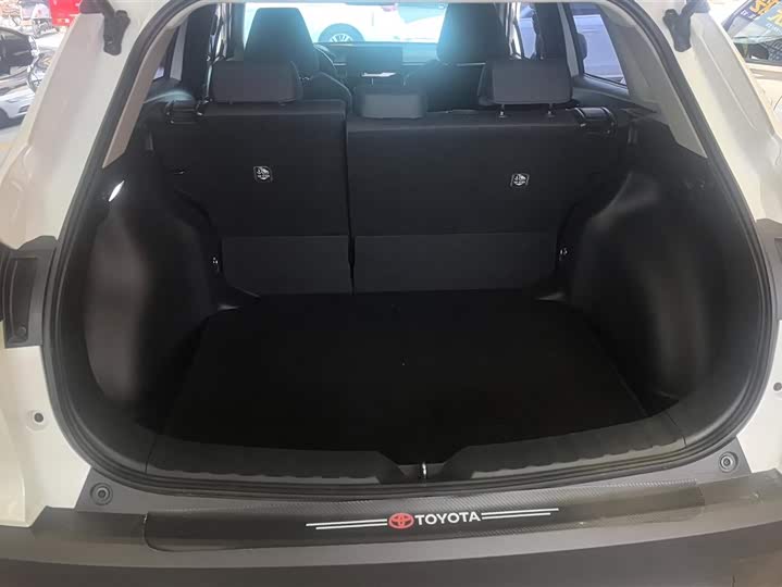 Фото 4 - Toyota Corolla Cross
