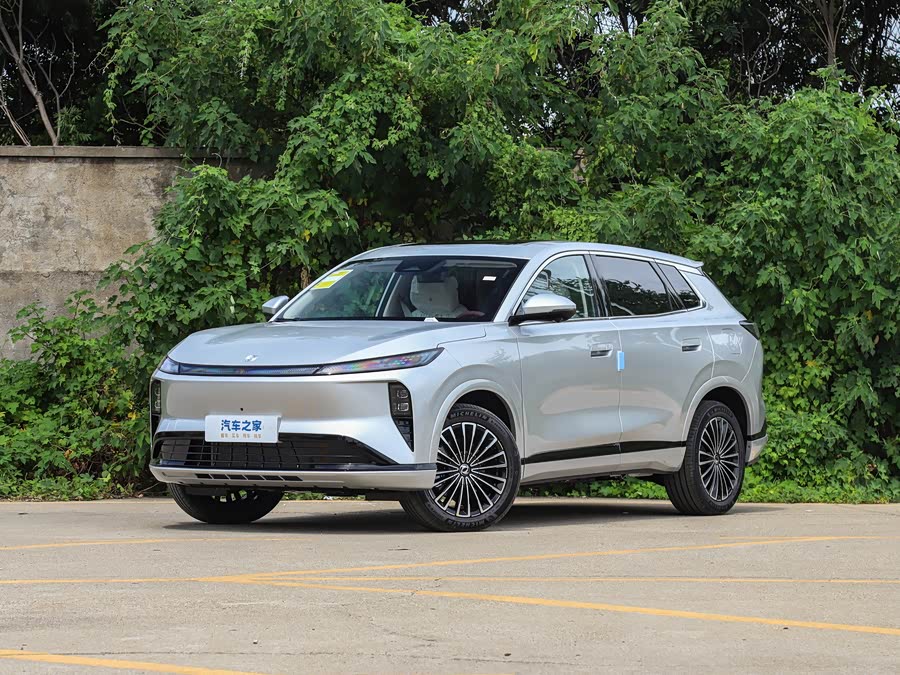 2025 Dongfeng Aeolus L8
