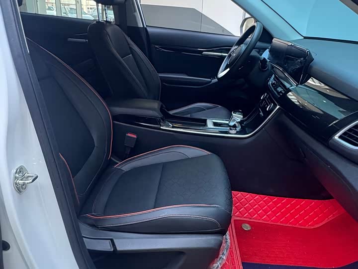Kia Seltos 2023 2023款 1.5L CVT豪华版