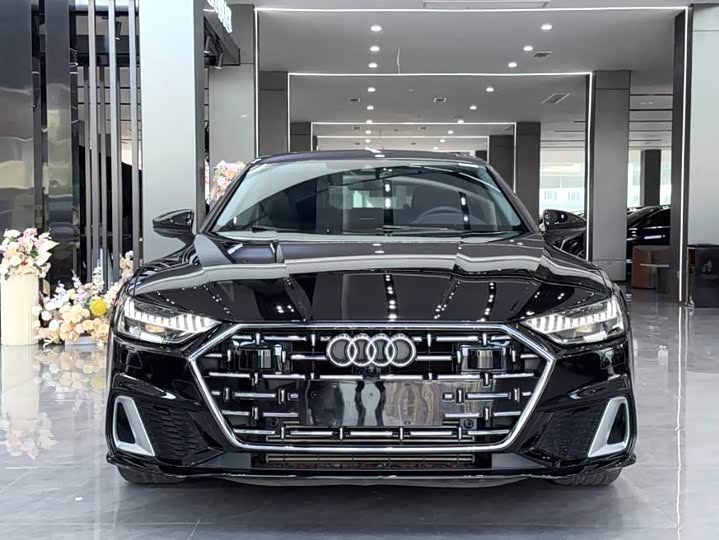 Zdjęcie 2 - Audi A7L