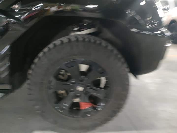 صورة 6 - Tank 400 Hybrid
