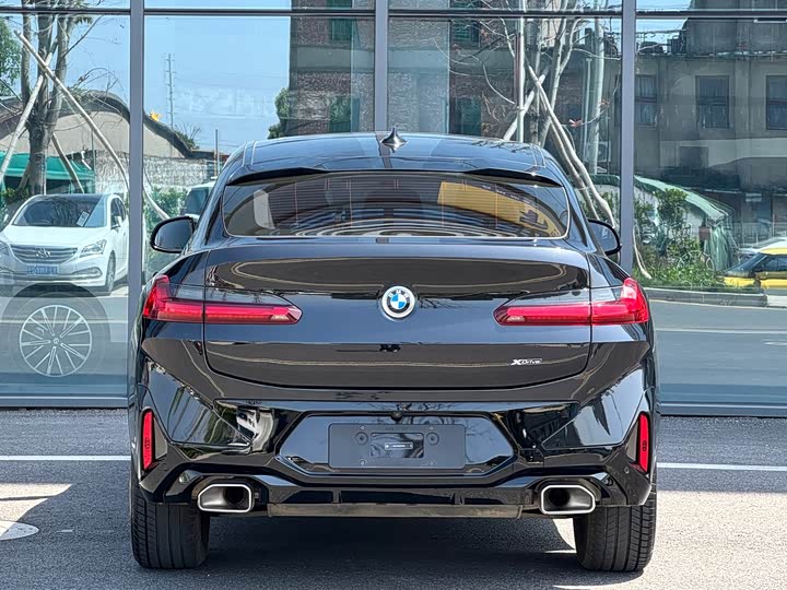 BMW X4 2022 2022款 xDrive 25i M运动套装