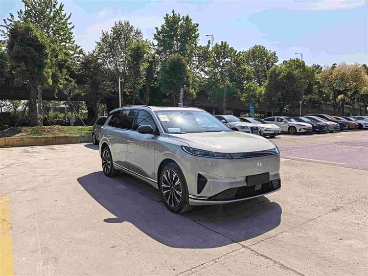 Dongfeng Yipai eπ 008 2026 2026款 五座纯电超阔版