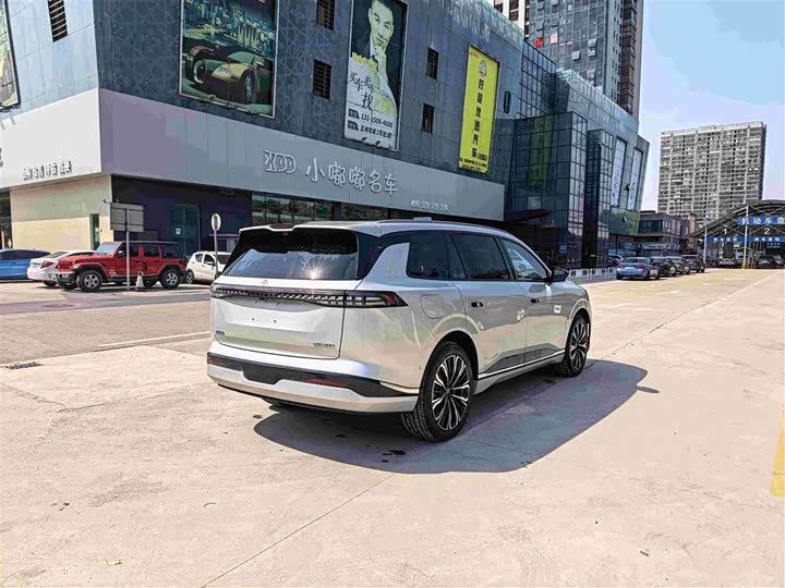 Dongfeng Yipai eπ 008 2026 2026款 五座纯电超阔版