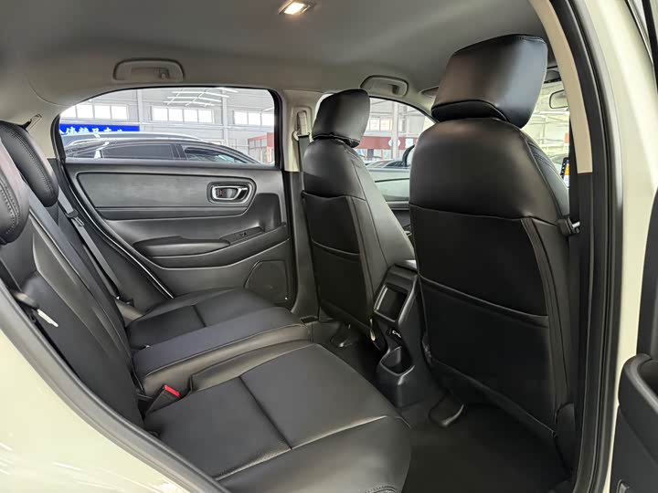 Honda Vezel 2023 2023款 1.5L CVT精英版