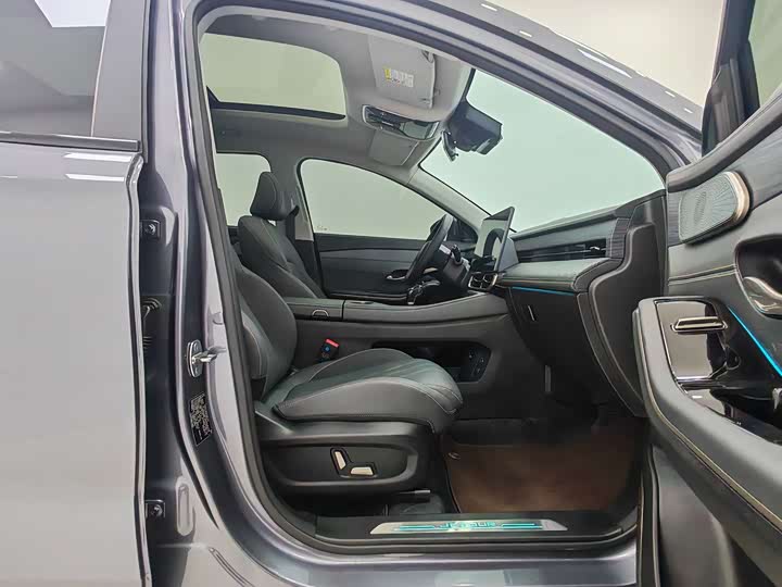 Jetour X90 C-DM Hybrid 2025 2025款 豪华版 5座
