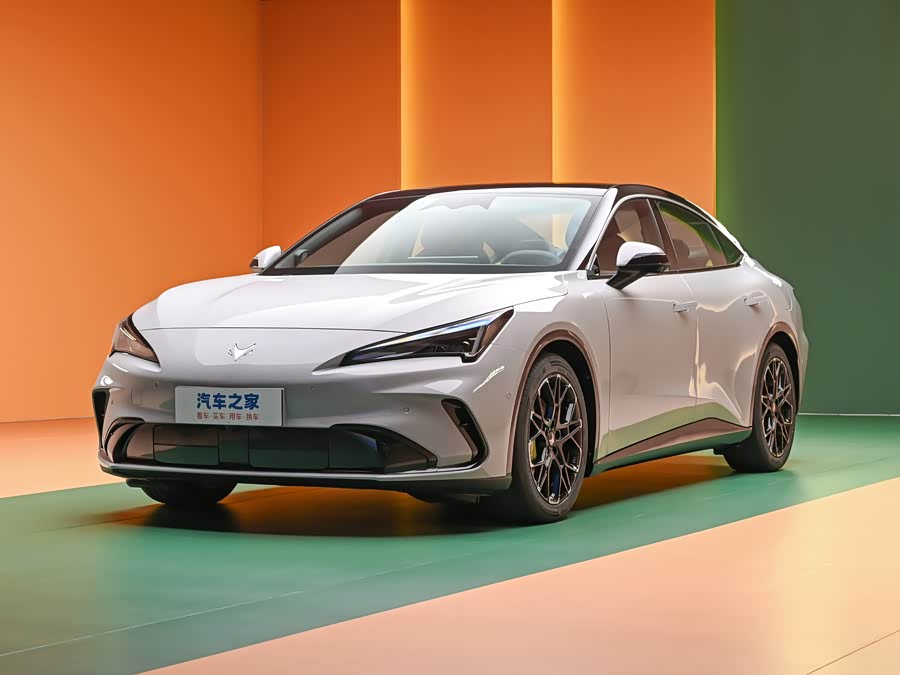 BAIC Arcfox Alpha S5