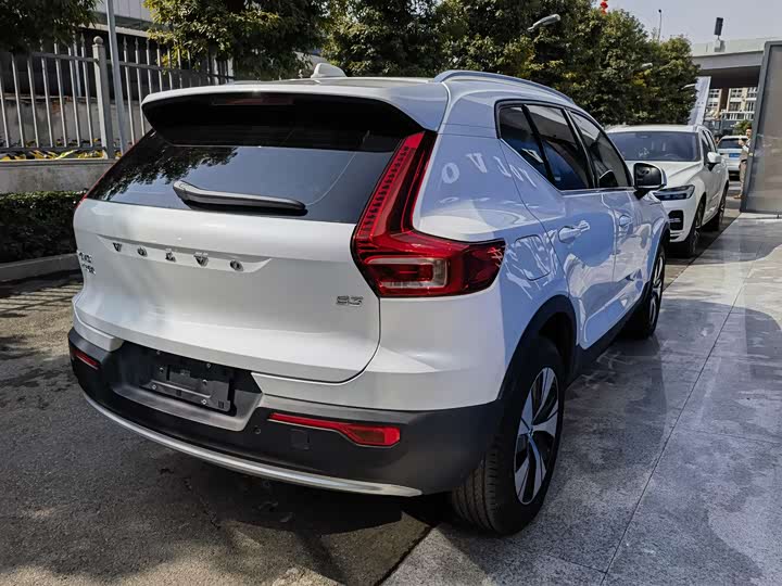 Volvo XC40 2024 2024款 B3 智远豪华版