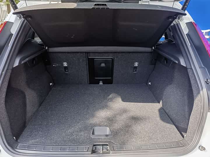 Volvo XC40 2024 2024款 B3 智远豪华版