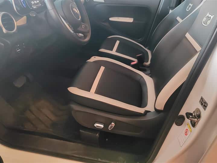 Ora Black Cat 2022 2022款 351km 标准型 三元锂