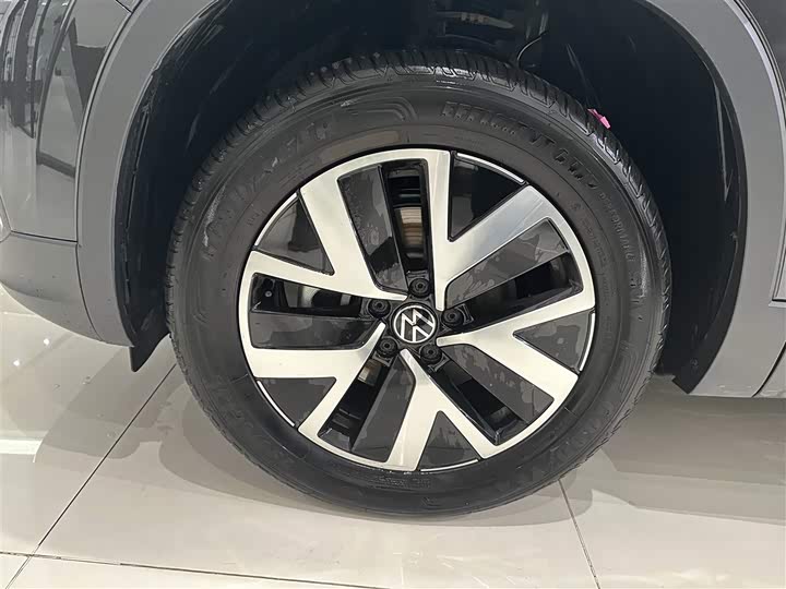 Volkswagen Tayron 2024 2024款 330TSI 两驱豪华Plus进阶版