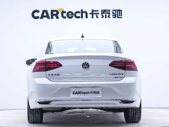 صورة 3 - Volkswagen Lamando L
