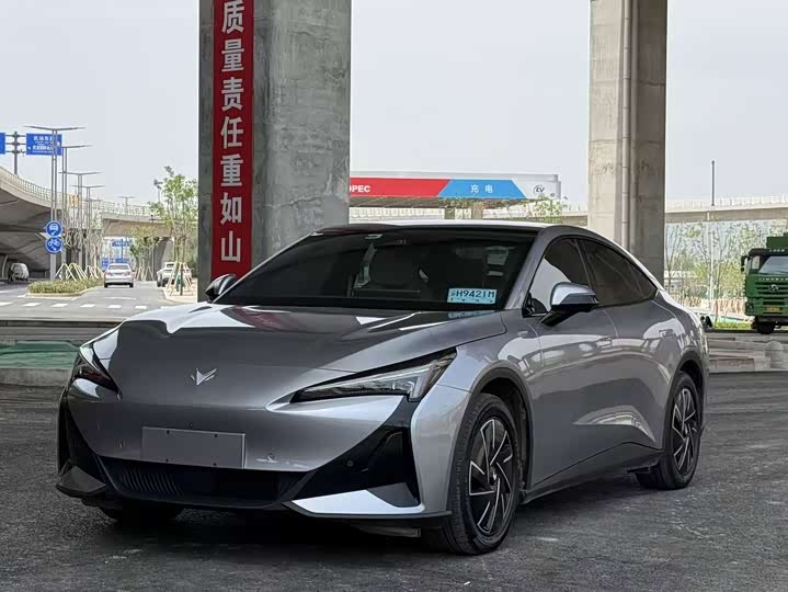 BAIC Arcfox Alpha S5