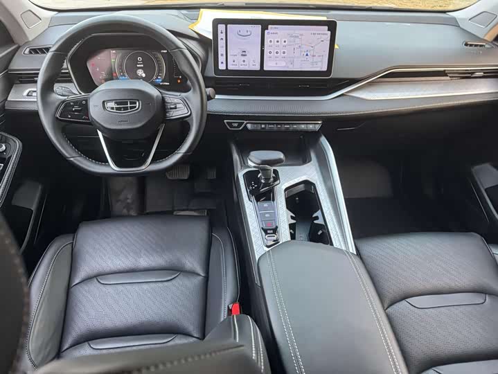 Zdjęcie 5 - Geely Preface