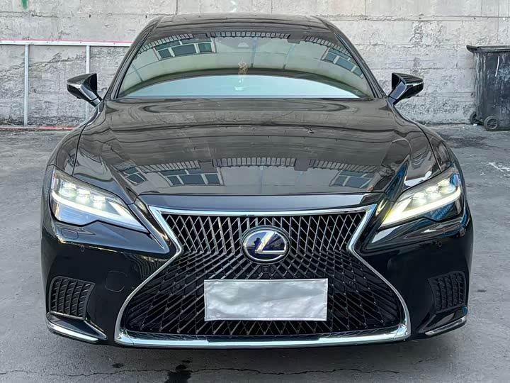 2023 Lexus LS