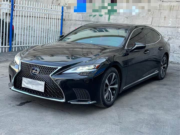 2023 Lexus LS