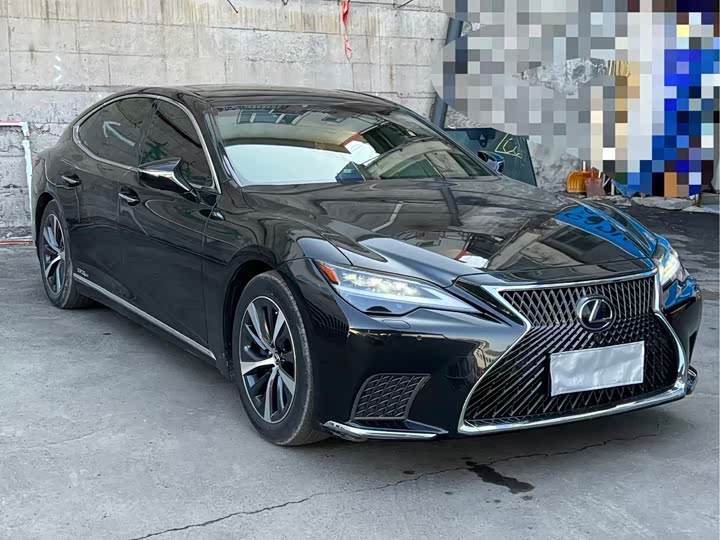 2023 Lexus LS