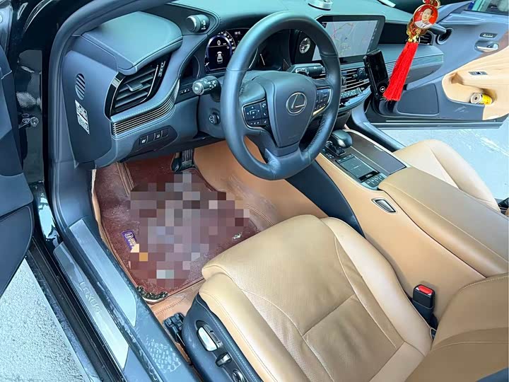 2023 Lexus LS