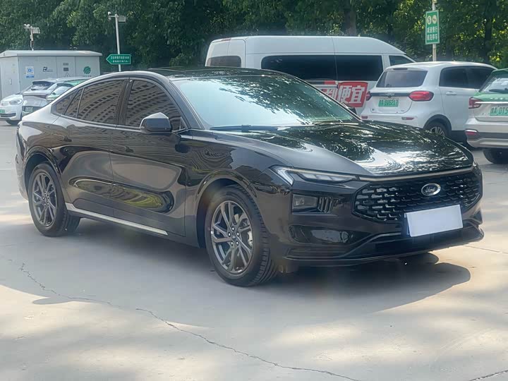 Ford Mondeo 2025 2025款 2.0T EcoBoost 豪华型