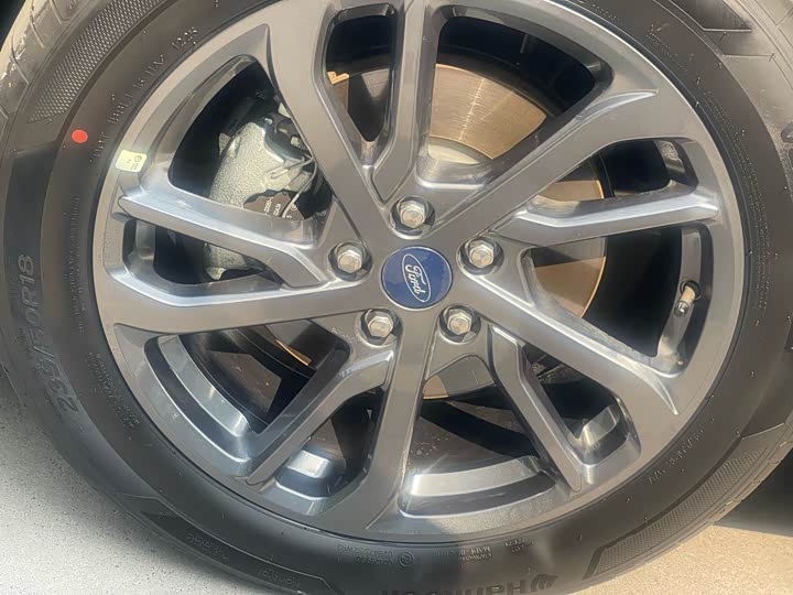 Ford Mondeo 2025 2025款 2.0T EcoBoost 豪华型