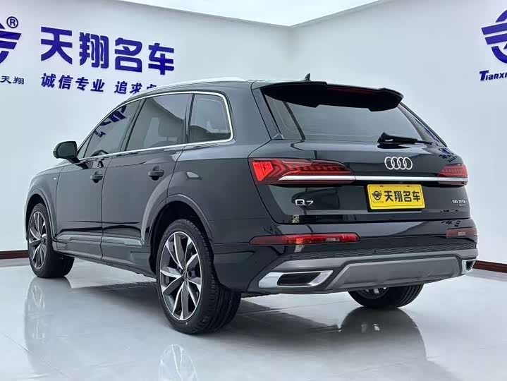 Audi Q7 2021 2021款 55 TFSI quattro S line运动型