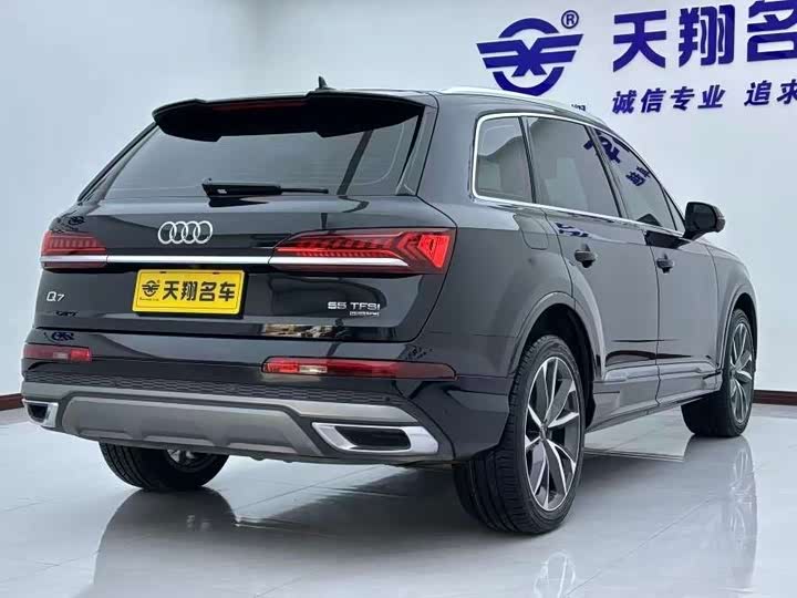 Audi Q7 2021 2021款 55 TFSI quattro S line运动型
