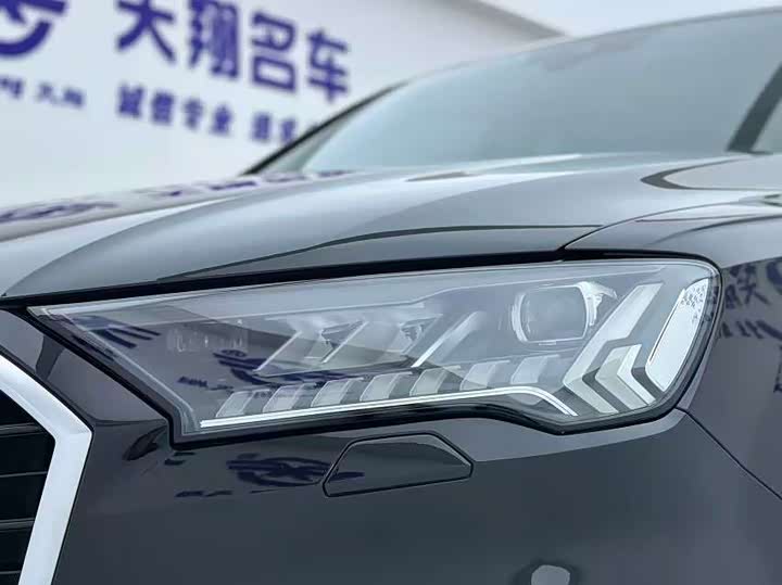 Audi Q7 2021 2021款 55 TFSI quattro S line运动型