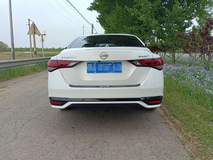 Zdjęcie 5 - Nissan Sylphy