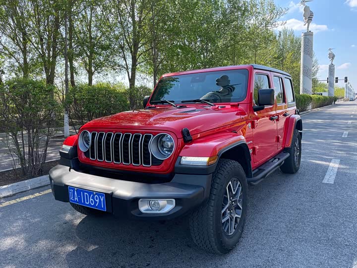 Jeep Wrangler 2024 2024款 2.0T 撒哈拉四门版