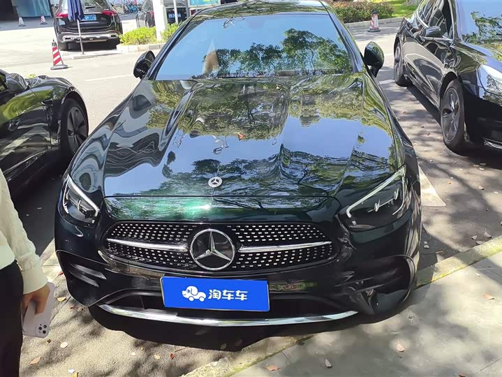 Photo 2 - Mercedes-Benz E-Class