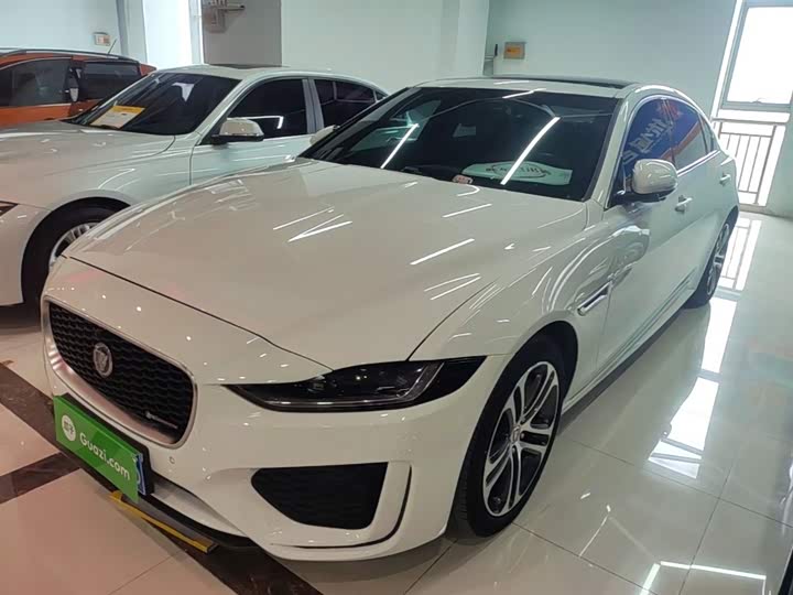 Zdjęcie 2 - Jaguar XE L