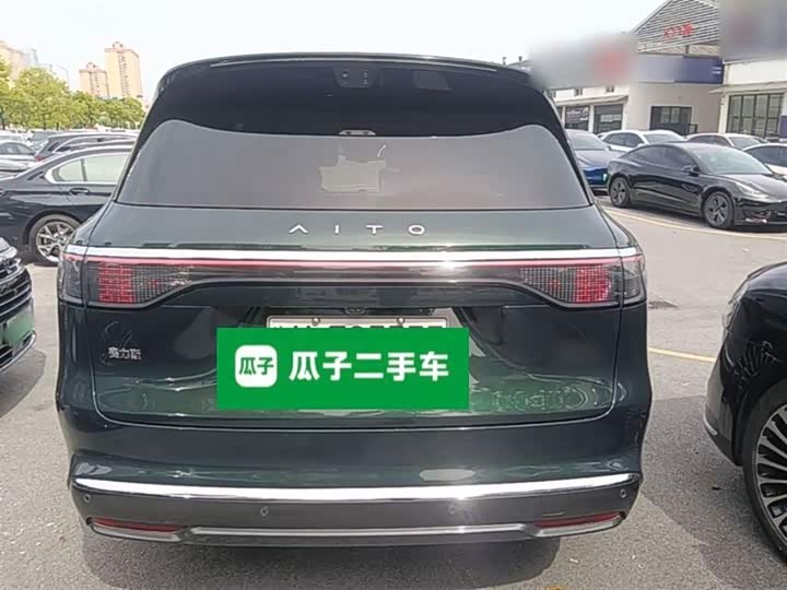 Aito M8 2025 2025款 增程 Max+版 53.4kWh 5座版 (192线激光雷达）