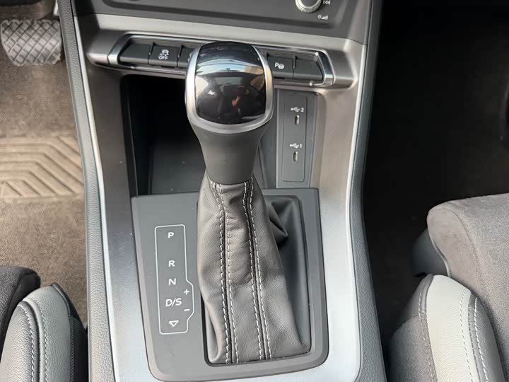 Zdjęcie 9 - Audi Q3