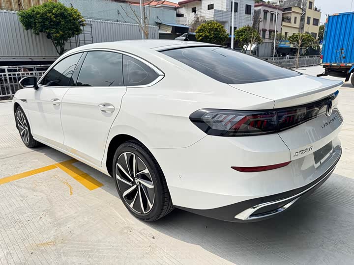 Фото 6 - Volkswagen Lamando L