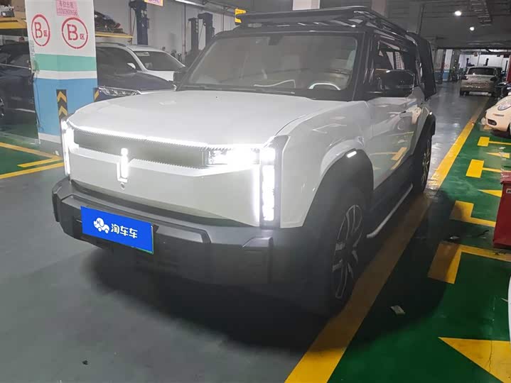 Chery iCar 03