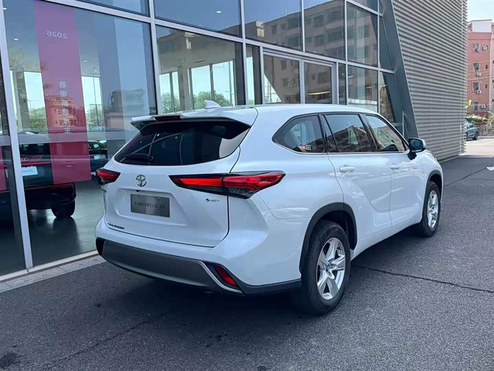 Toyota Highlander 2024 2024款 2.5L智能电混双擎两驱精英版 5座