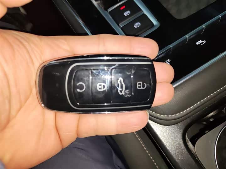 Chery Tiggo 8 2025 2025款 卓越版 230TCI 自动豪华版 5座