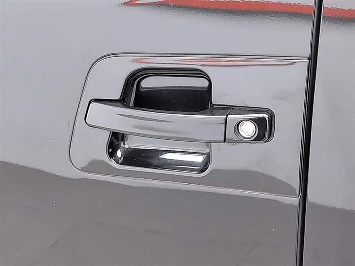 JAC Refine M3 2021 2021款 PLUS 1.8L 2座穿梭版