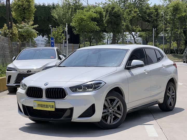 Фото 1 - BMW X2