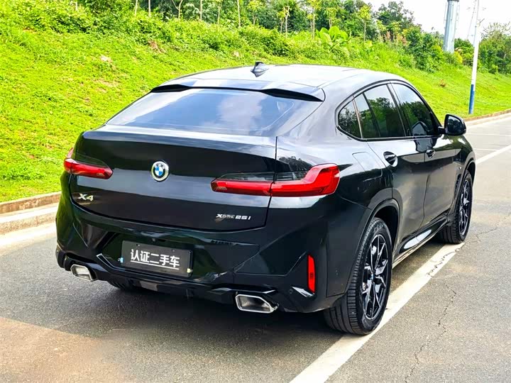 BMW X4 2022 2022款 xDrive 25i M运动套装