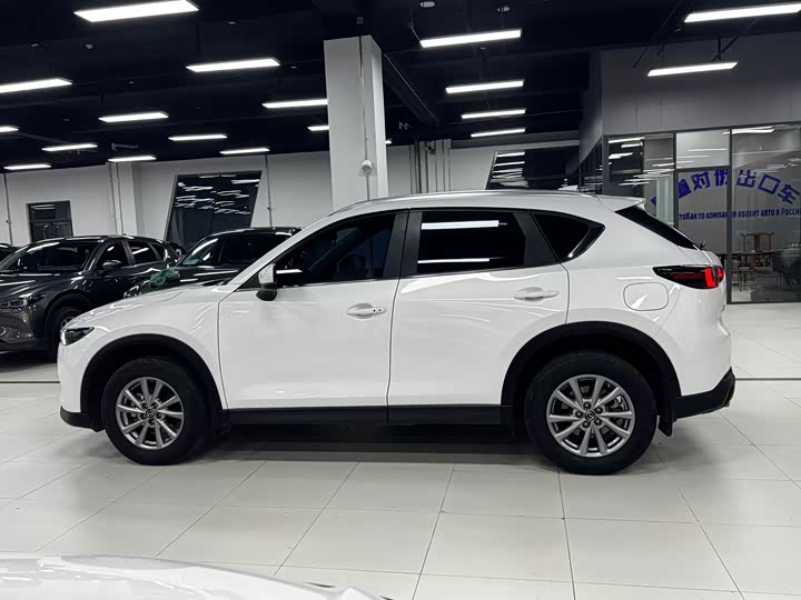 Zdjęcie 7 - Mazda CX-5