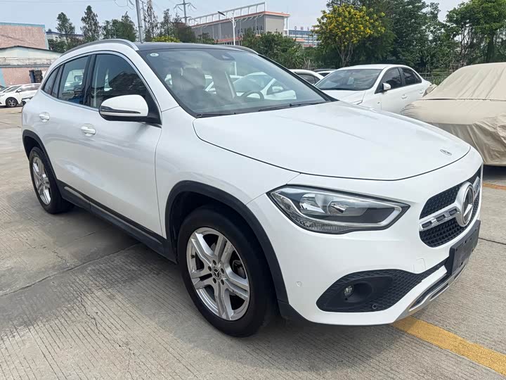 Фото 3 - Mercedes-Benz GLA-Class