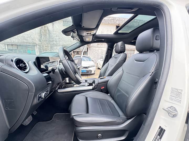 Фото 7 - Mercedes-Benz GLA-Class