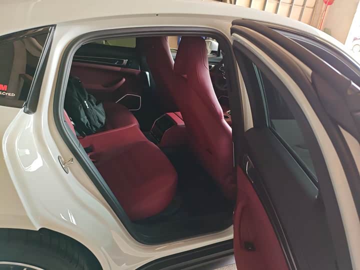 Фото 6 - Porsche Panamera
