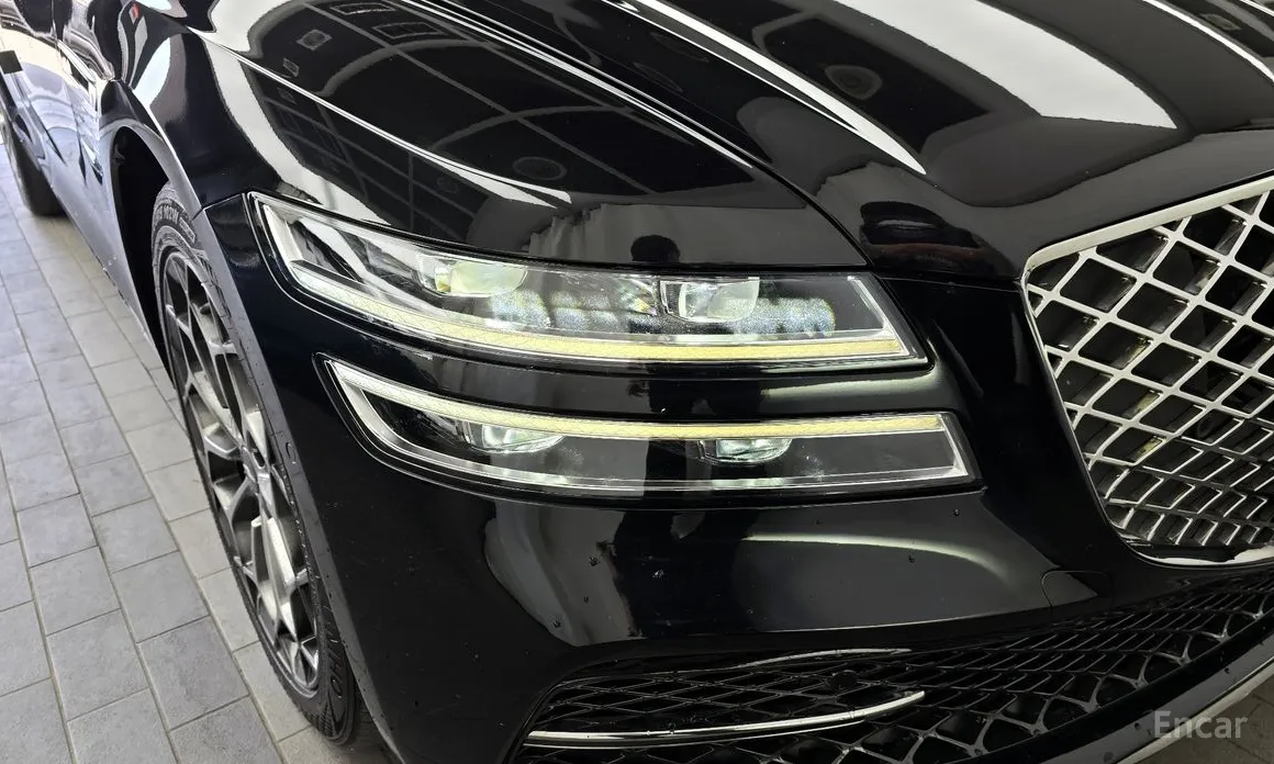 Фото 22 - Genesis G80
