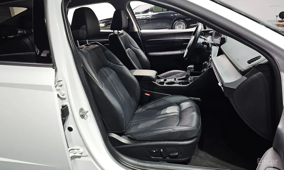 Hyundai Sonata 2023 2.0 LPG(Rent)
