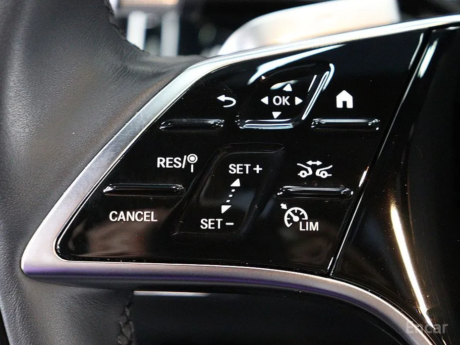 Фото 19 - Mercedes-Benz S-Class
